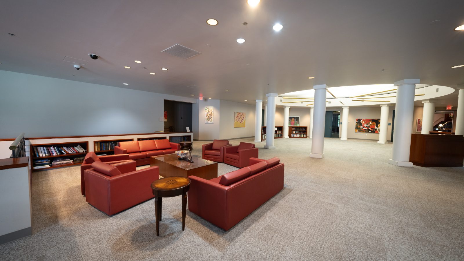 Upper Commons/Rotunda wide shot